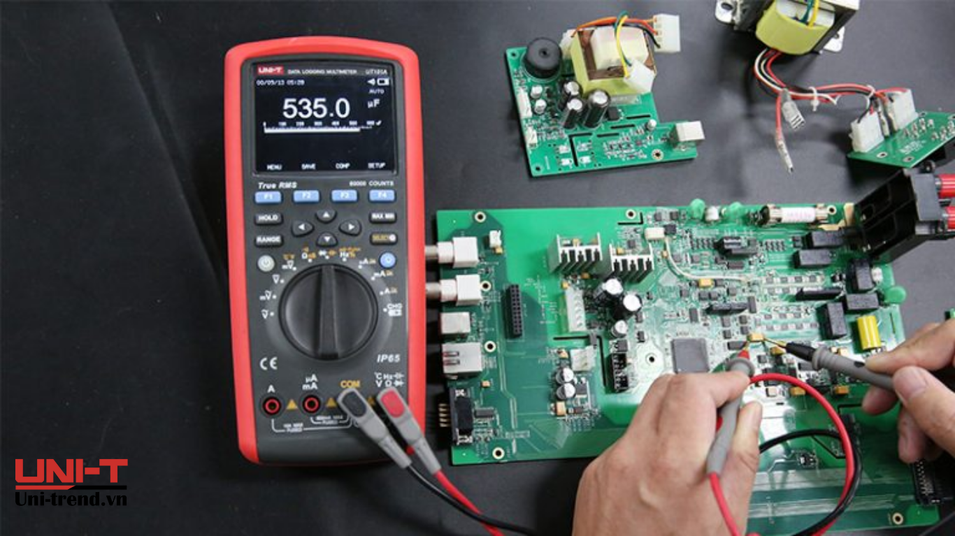 dong-ho-van-nang-ut181a